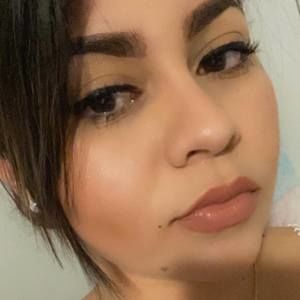 Meet your Posher, Stephania